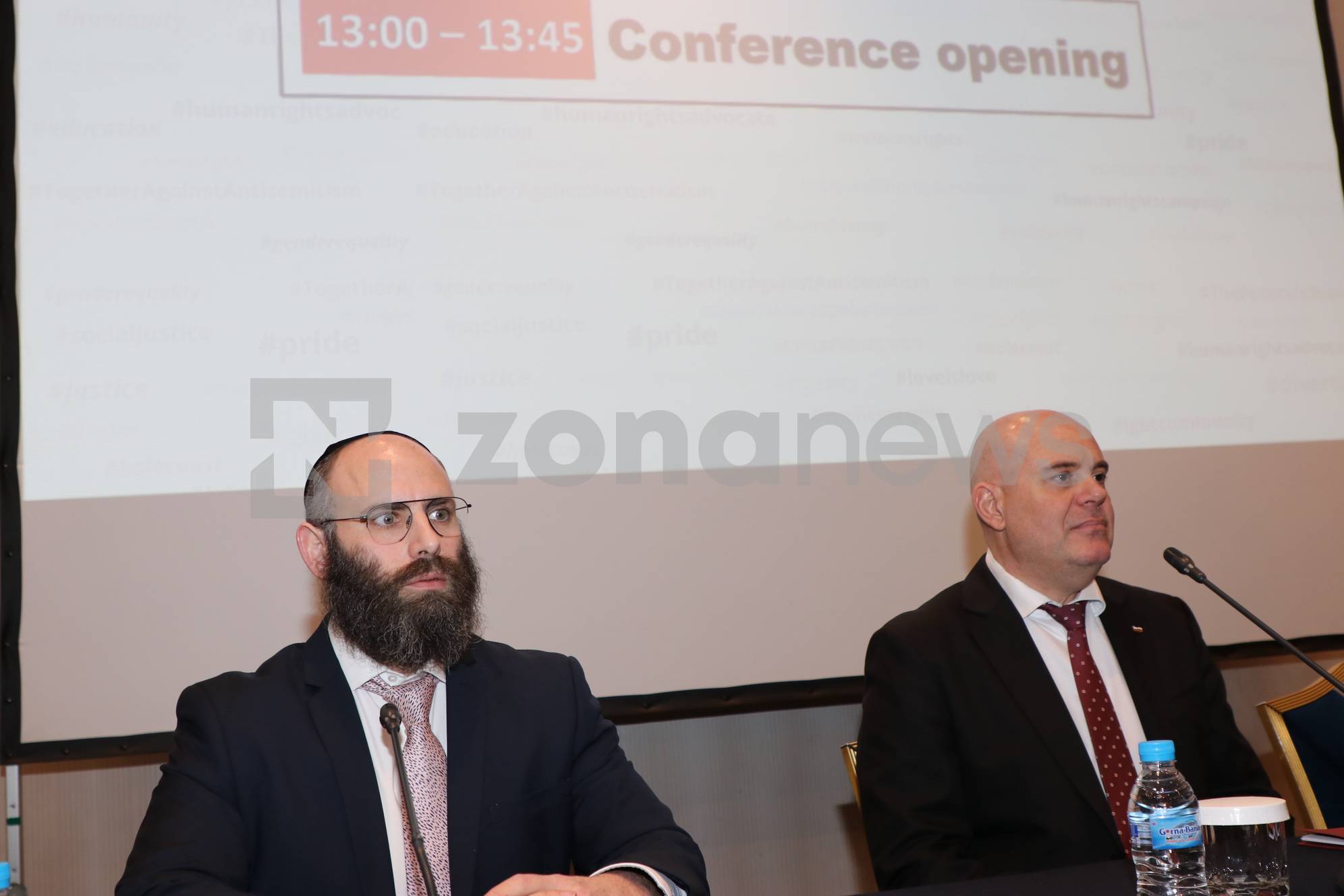 Главният прокурор Иван Гешев (вдясно) и равин Менахем Марголин, председател на Европейската еврейска асоциация